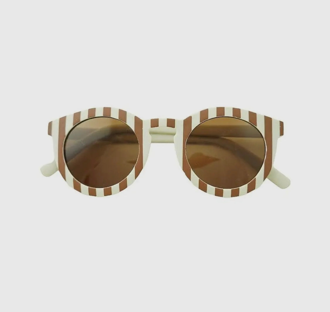 Classic Sunglasses/3-8year
Atlas + Tierra